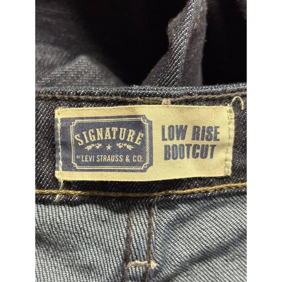 Signature Levi Strauss Womens Low Rise Bootcut Jeans 12 Medium Dark Wash Denim - Picture 3 of 4